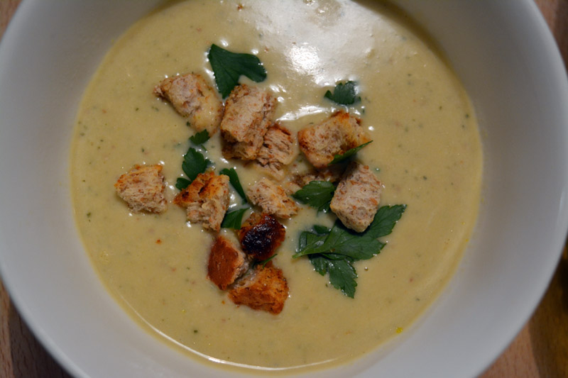 Räucherkäsesuppe