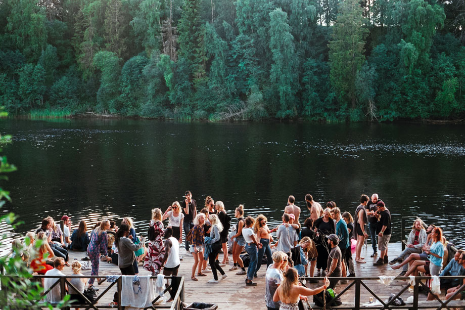 Junges Volk beim Gagnef Festival