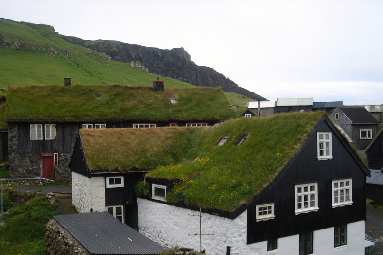 Grasdächer, Färöer Inseln