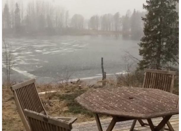 Schneefall in Nordschweden