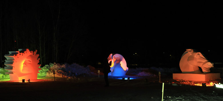 Baltic Snow Call in Oulu Schneeskulpturen-Wettbewerb in Oulu