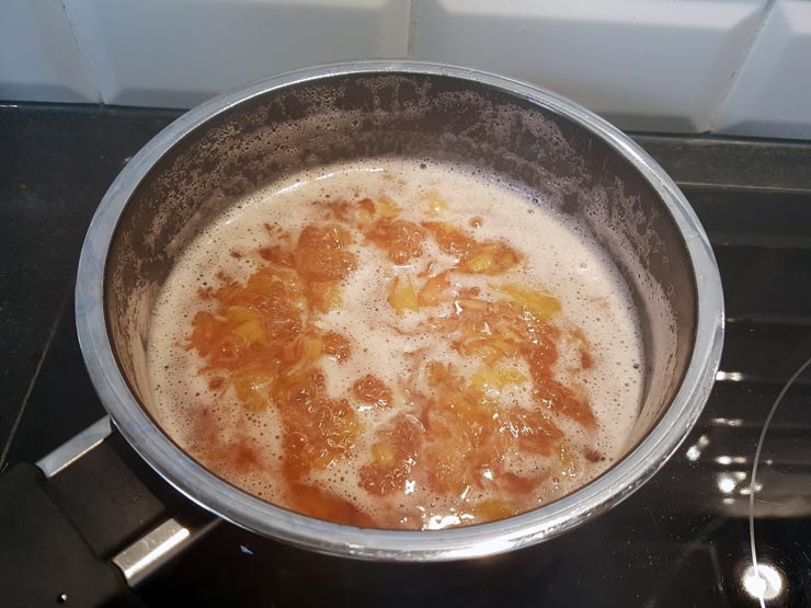 Rezept: Rhabarber in Zuckerwasser einkochen