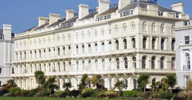 Elliot Terrace, Plymouth Hoe