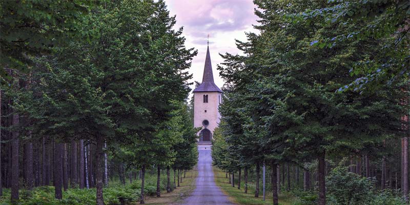 Schweden Kirche Pfarrer