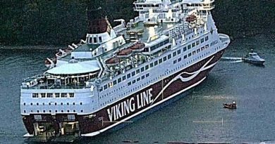 Fähre Viking Line auf Grund aufgelaufen