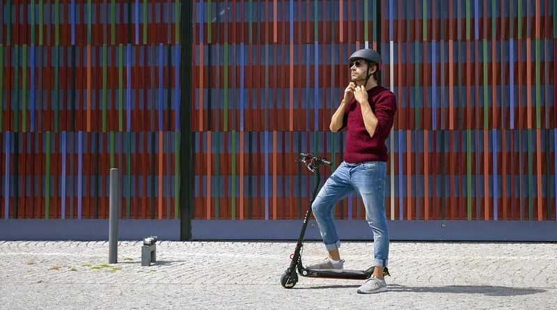 e-Roller Helmpflicht Scooter Dänemark