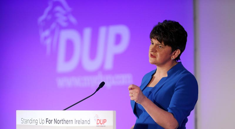 Arlene Foster Studieren Nordirland