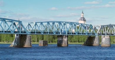 Lappland Einenbahnverbindung über den Torne älv Haparanda Tornio