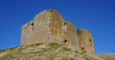 Duffus Castle