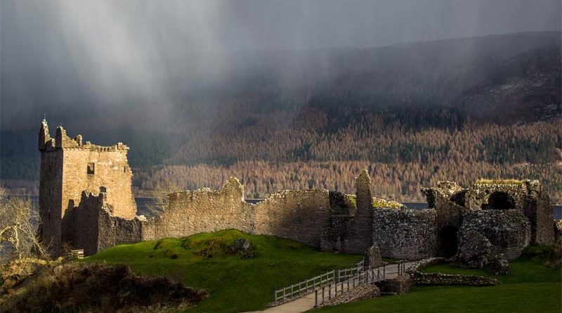 Urquhart Castle Loch Ness