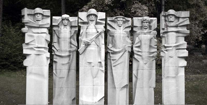 Soldatenskulptur Friedhof Vilnius