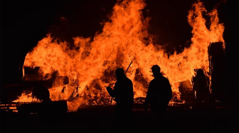 Irland Halloween Feuer