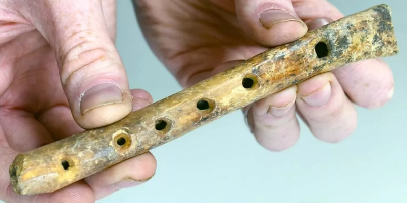 England: Bemerkenswert gut erhaltene „Knochenflöte“ in Kent ausgegraben