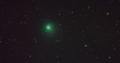 England: Sternbeobachter hat grünen Kometen C/2022 E3 (ZTF) gefilmt