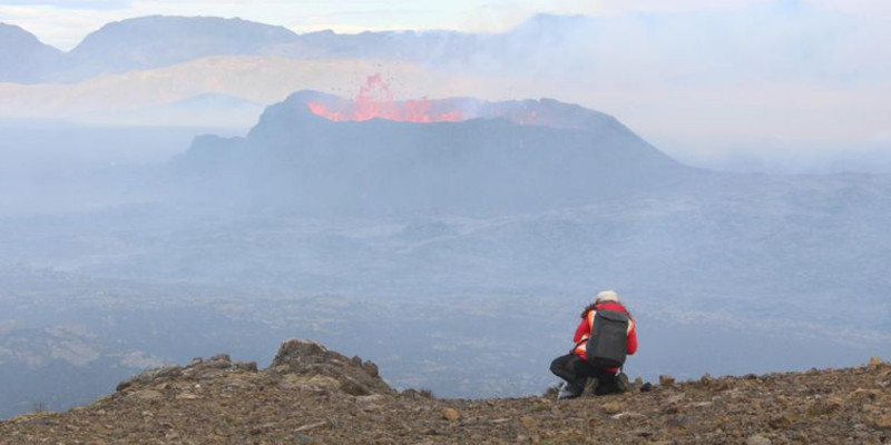 Vulkan Island Krater wächst 1