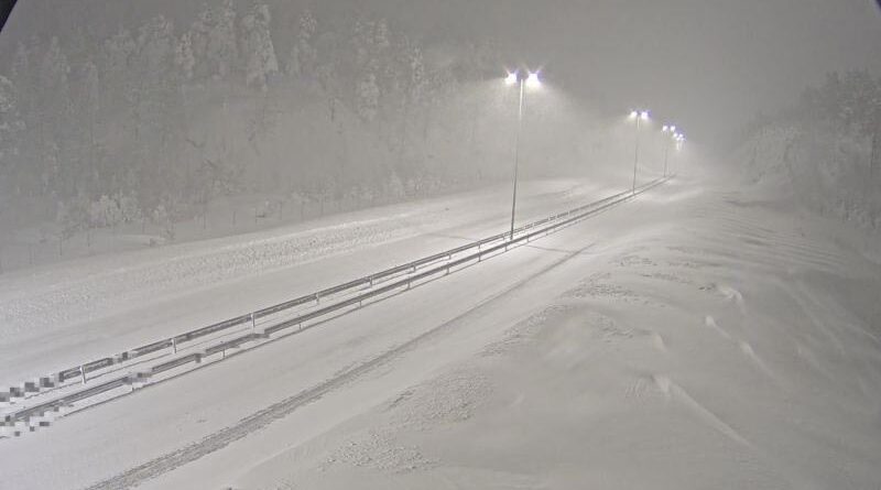 Autobahn E18 Agder Schnee