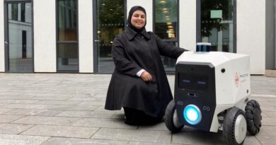 Schottland: Auf dem Campus der Uni Edinburgh liefert jetzt Roboter „Pixie“ das Mensa-Essen aus