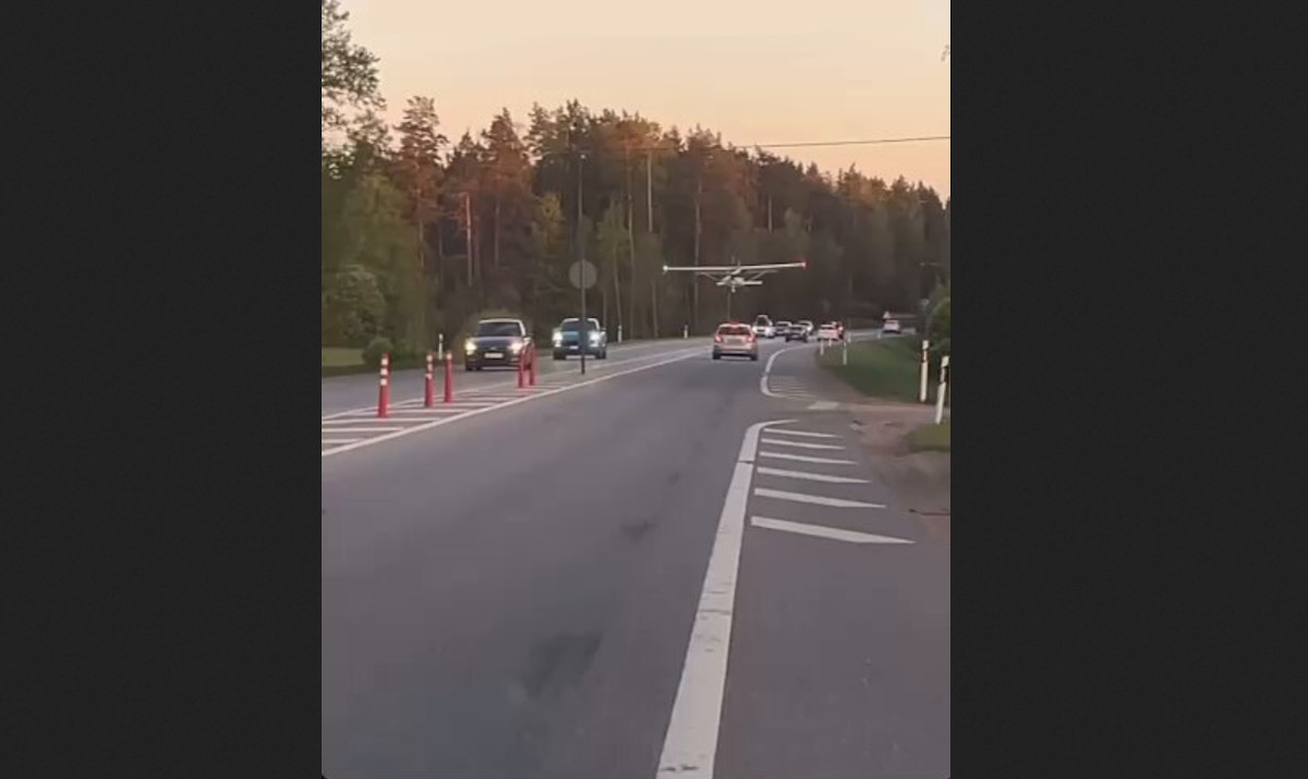 Notlandung Schnellstraße Lettland