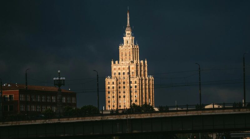 Lettland vs. Sowjetsymbolik: „Moskauer Vorstadt“ in Riga wird umbenannt