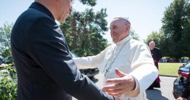 Olav Fykse Tveit und Papst Franziskus